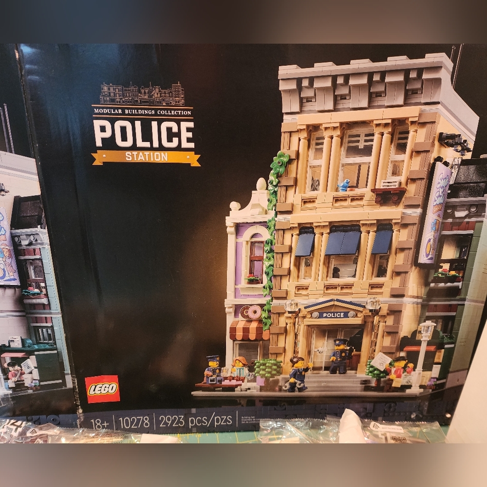 LEGO Modular Police Station Set - 10278. NEW Box Opened. Bags Sealed